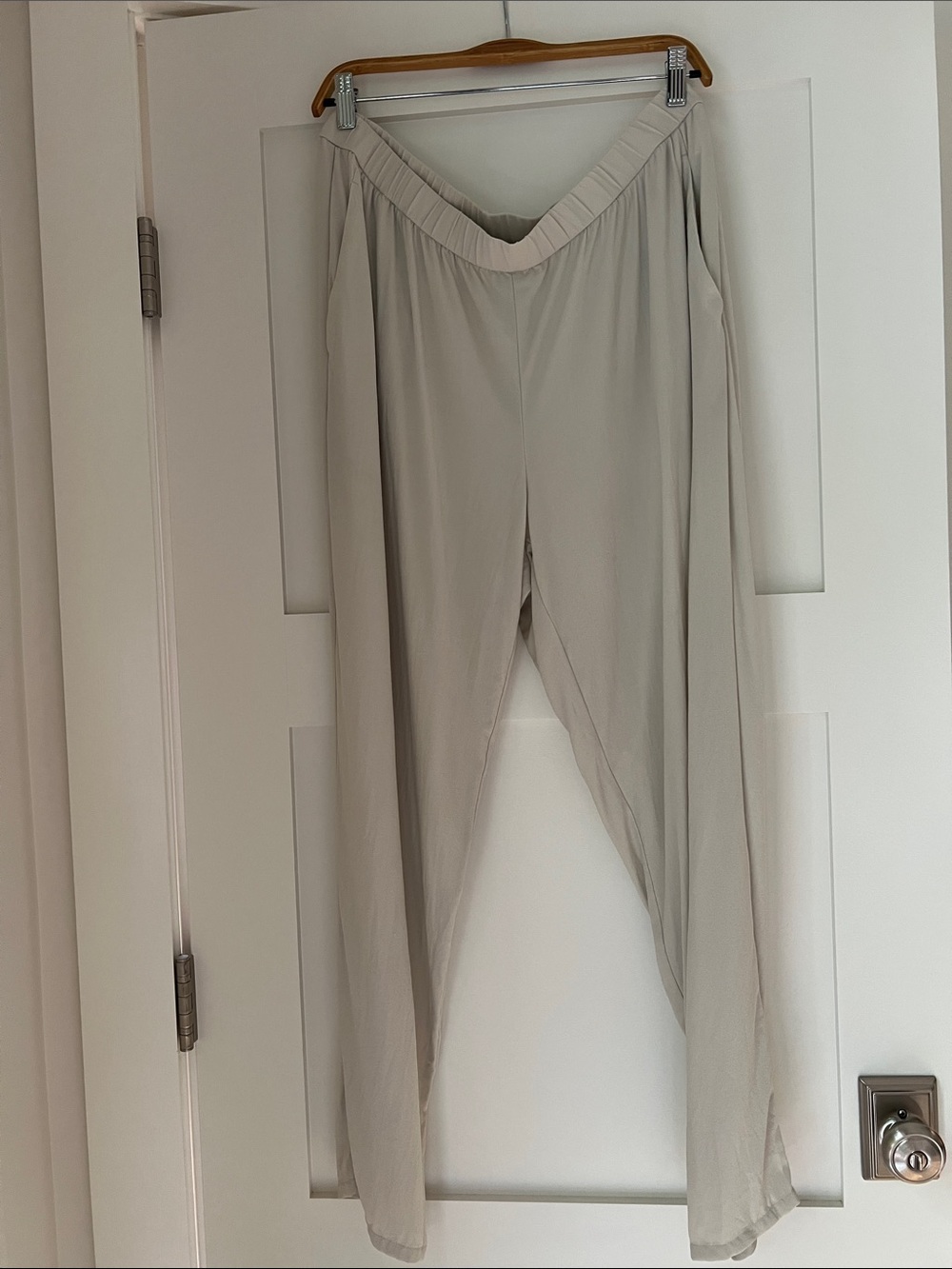 Eileen Fisher 100% SILK GEORGETTE CREPE Wide-Leg Pull-On Pants fully lined